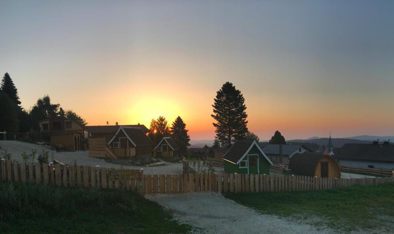Hotel Glamping Park Mönichkirchen Exterior foto