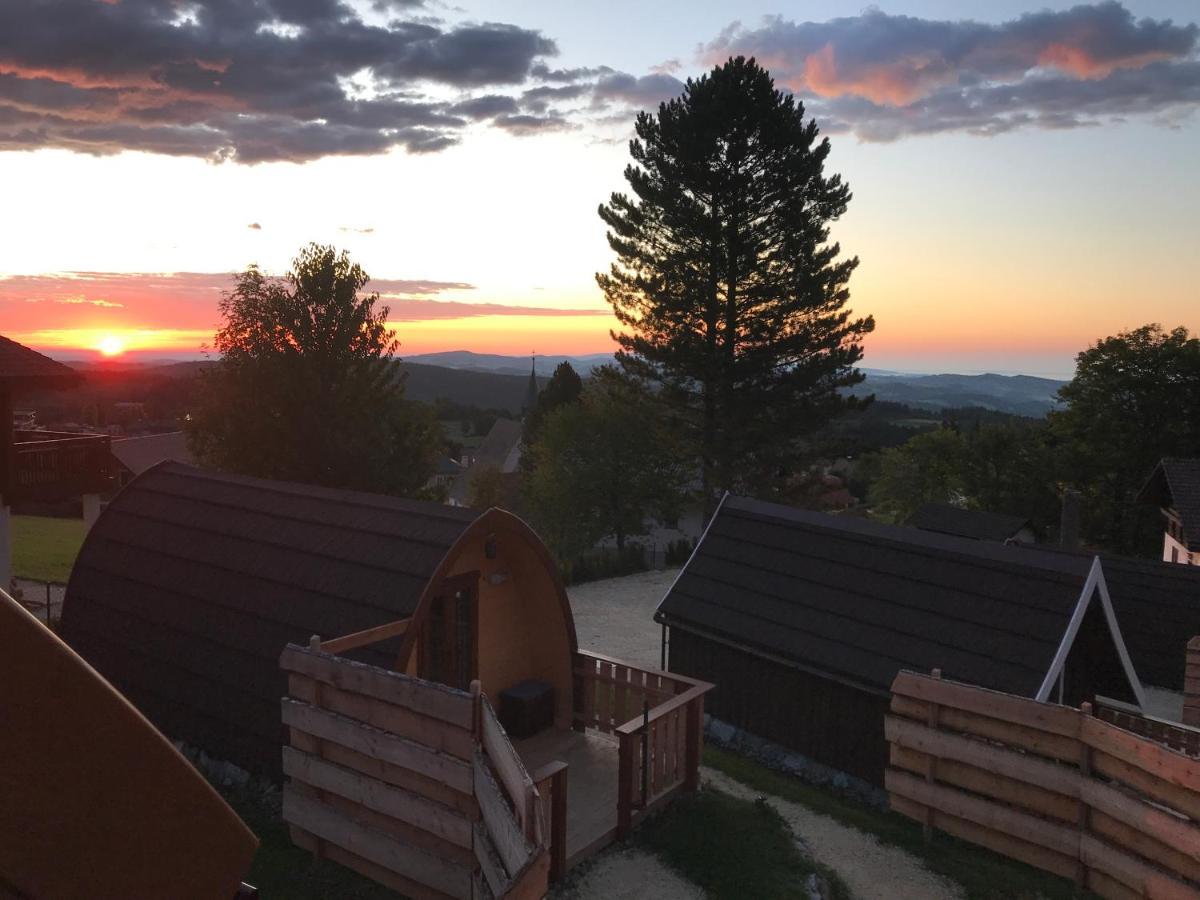 Hotel Glamping Park Mönichkirchen Exterior foto